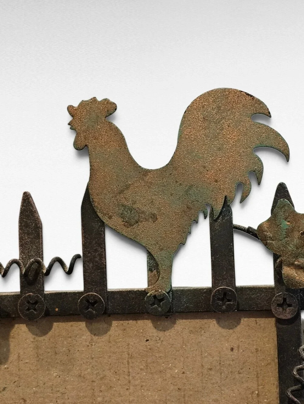 Rustic Metal Picture Frame Rooster and Ivy Leaves
